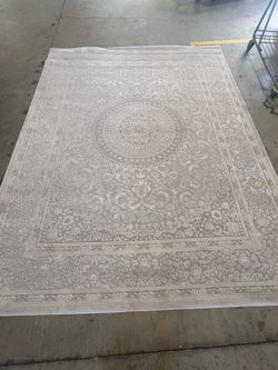 Beaumont 7'9" by 10'4" Area Rug. New