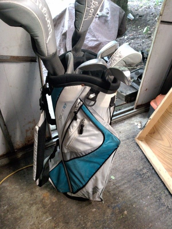 Wilson Tour Rx Women Golf Clubs And Bag Wit Box Balls And Bag Balls Gloves And Tees