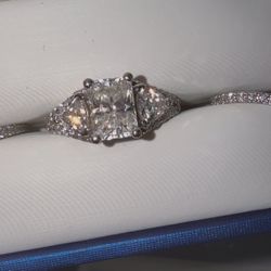 Engagement Set And Earrings 