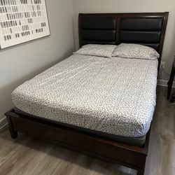 Used Queen Bedroom Set