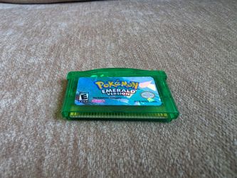 Custom Copy of Pokemon emerald for GBA Gameboy advance