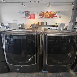 LG signature washer and dryer set