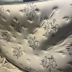 Pillow Top Queen Mattress