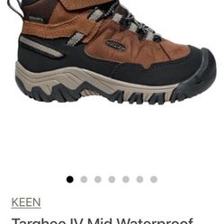 Kids Hiking Boots - size 13 - excellent condition!