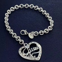 New Silver plated Guess heart adjustable bracelet SHIPPING AVAILABLE