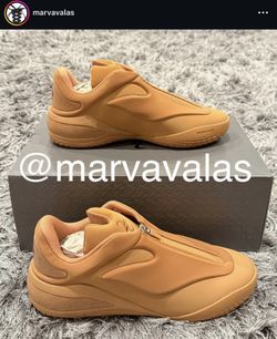 Converse Shai 001 Hail Clay. Mens 7, 11, 12