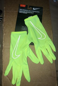 Nike woman gloves