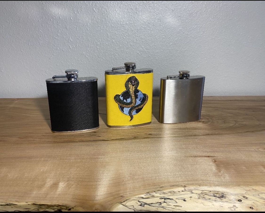 3 flask containers