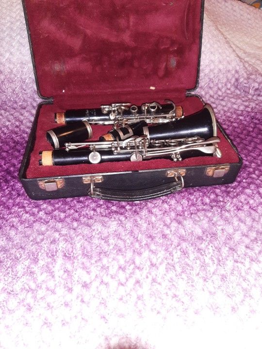 Selmer B Flat Clarinet 