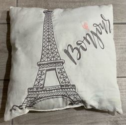 FREE Paris Themed Pillow