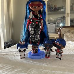 O.M.G L.O. L surprise Doll Family
