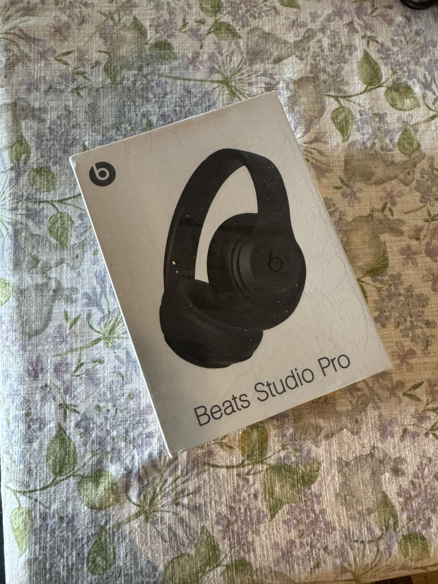 Beats Studio Pro