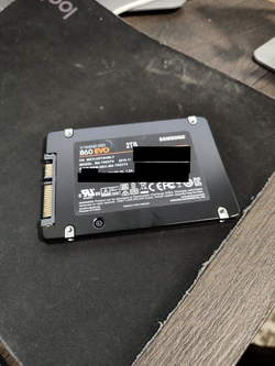 Samsung 860 EVO 2TB 2.5-inch SATA SSD