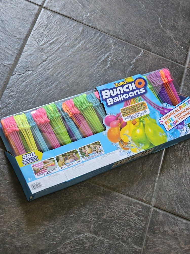 560 Water Balloons