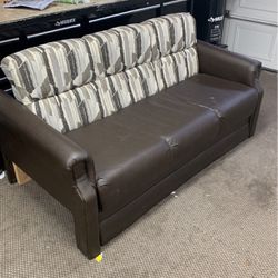 Rv Couch Still Has Plenty Of Life Great Deal