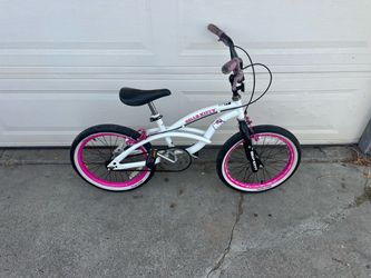 Hello Kitty Kids Bike 18”
