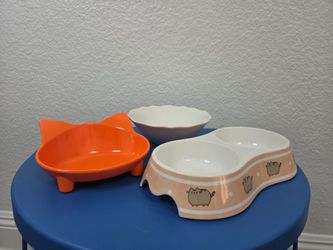 Various Pet Bowls