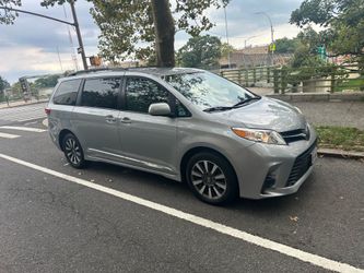 2018 Toyota Sienna