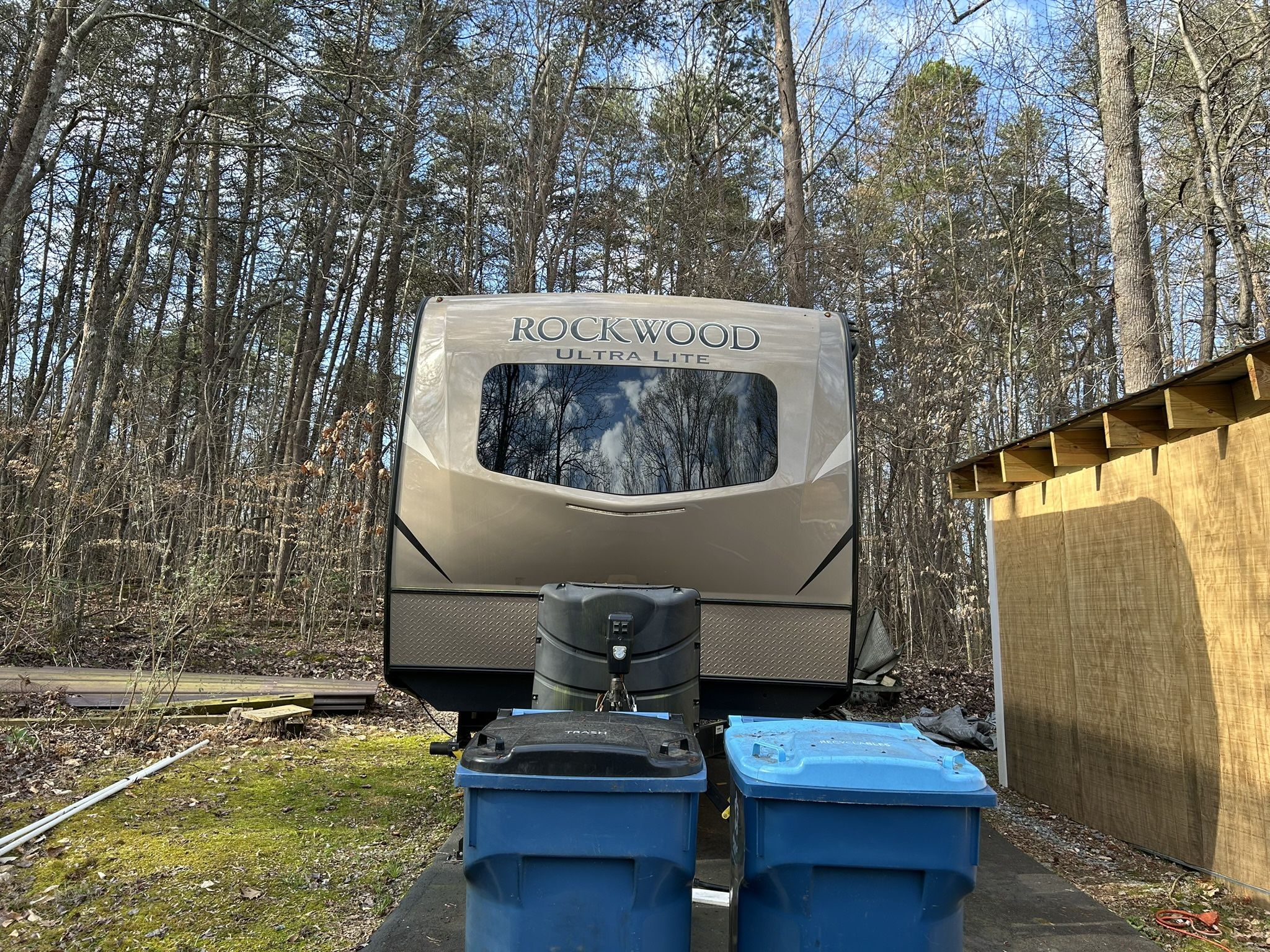 Rock wood Camper 31 Foot Long