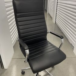 Best Offers Must Go. 