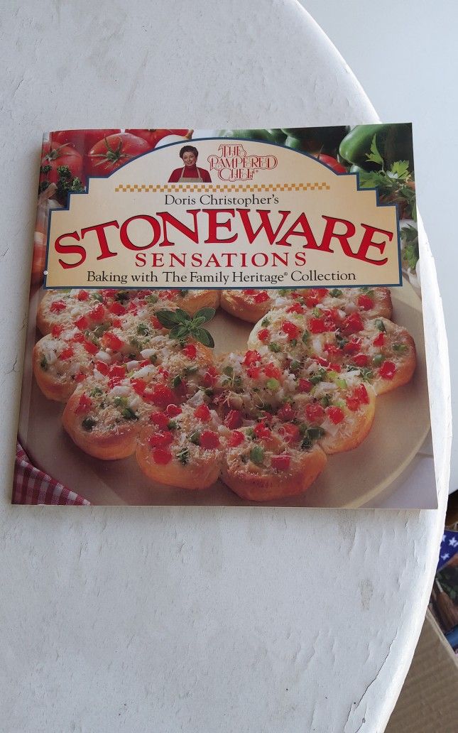 Pampered Chef Stoneware Sensations Recipe Book