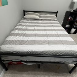 Full Sized Metal Bed Frame With/without Mattress