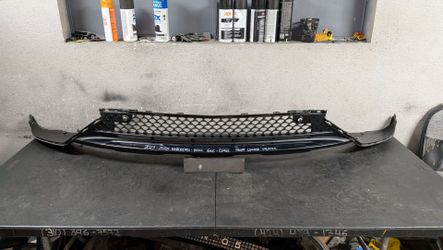 2023-2024-2025 MERCEDES BENZ GLC-CLASS FRONT LOWER GRILL OEM USED #10789