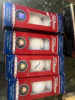Titleist DT solo golf balls