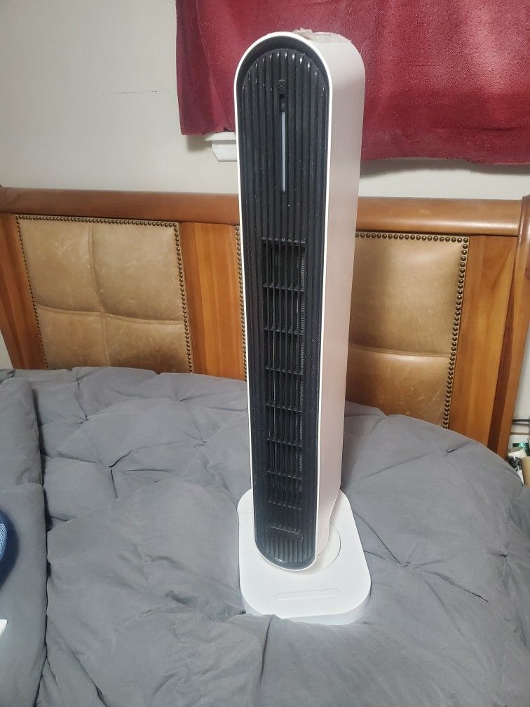 HEATER AND FAN TOWER WITH REMOTE CONTROL 