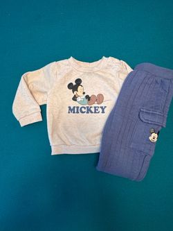 Mickey Mouse Sweater/ cargo pants combo