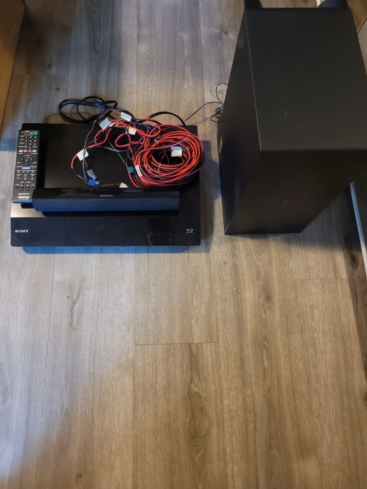 Sony Receiver w/subwoofer and speakers