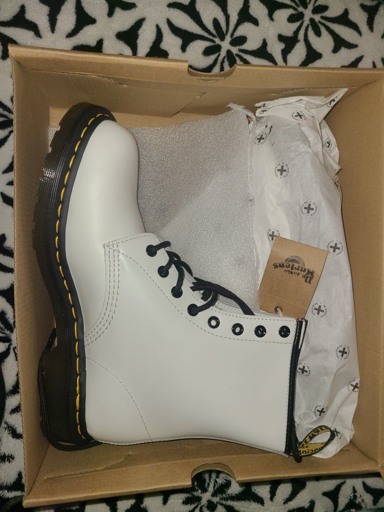 Dr Martens Brand New