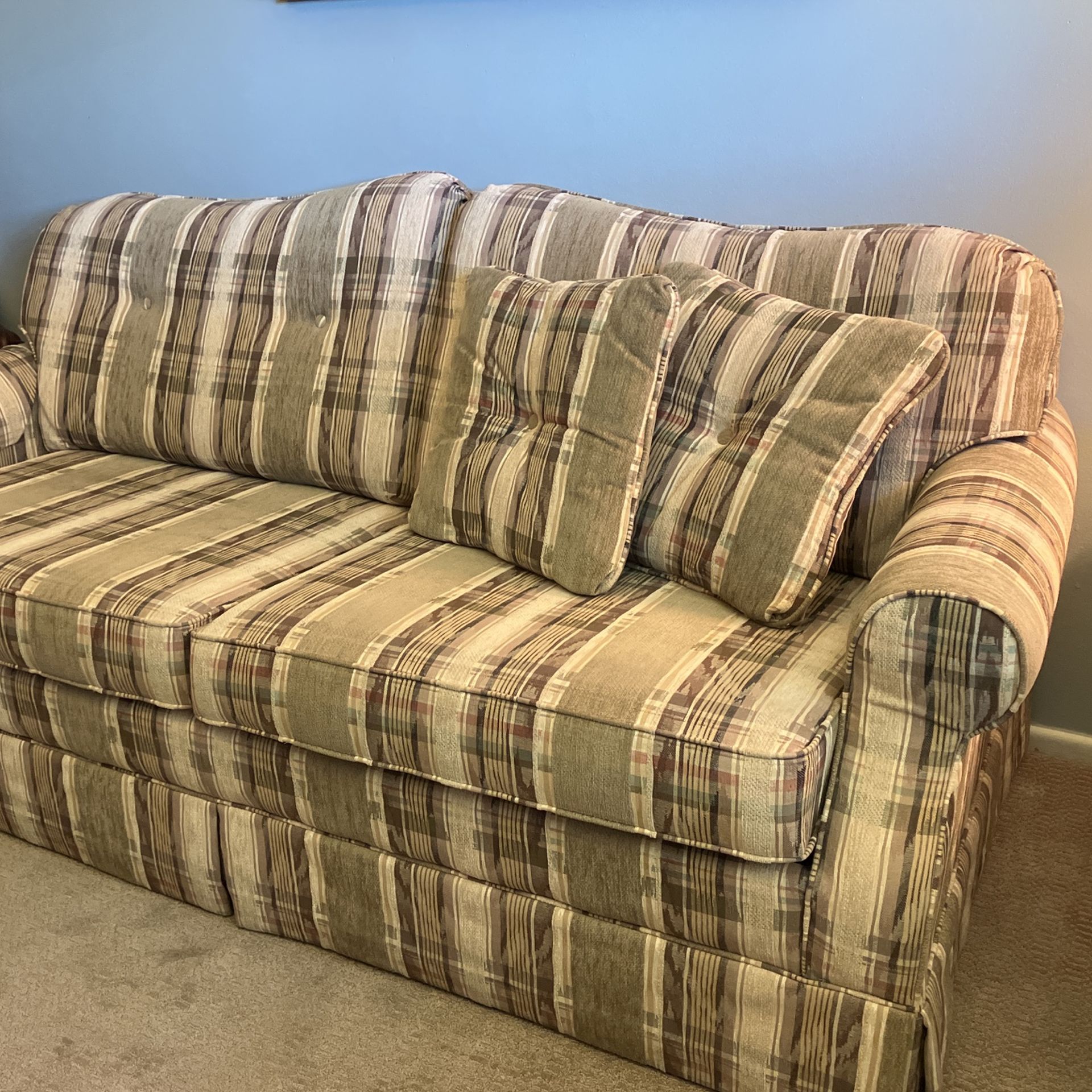 Lazy Boy Sofa Sleeper Full Size Plaid for Sale in Chandler, AZ OfferUp