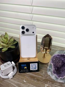 iPhone 17 Pro 512 GB Silver/White Unlocked Excellent Condition