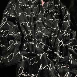 Juicy Couture Robe