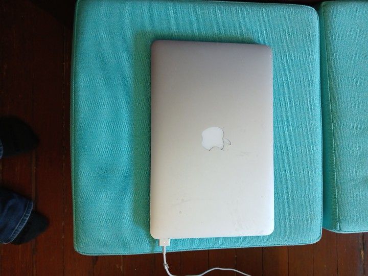Apple MacBook A1465