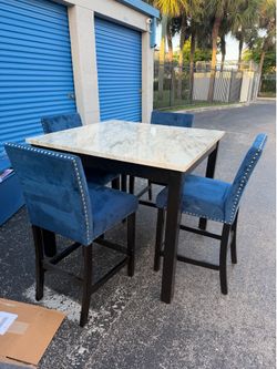 Modern High Top Dining Set – Blue Velvet Chairs/Forniture