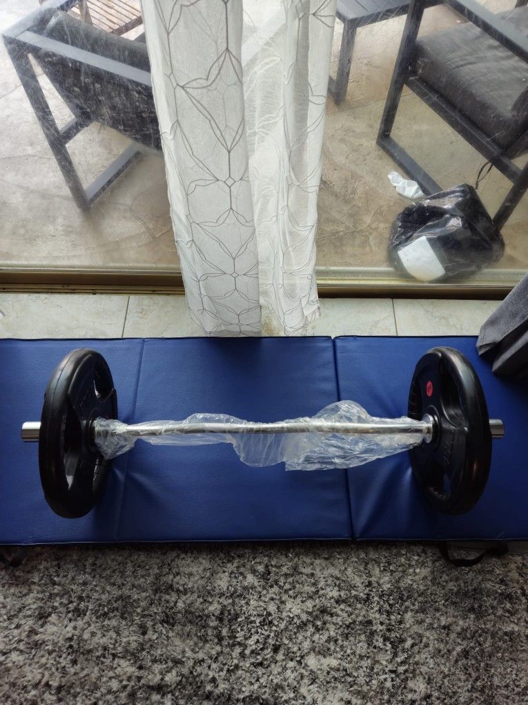 Curl Bar With Olympic Plates 90 Lbs Brand New