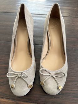Tory Burch LAILA 50 Pumps Suede DUST STORM Grey Beige Taupe Size 7