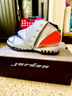 JORDAN 16  RETRO x FREE THE YOUTH