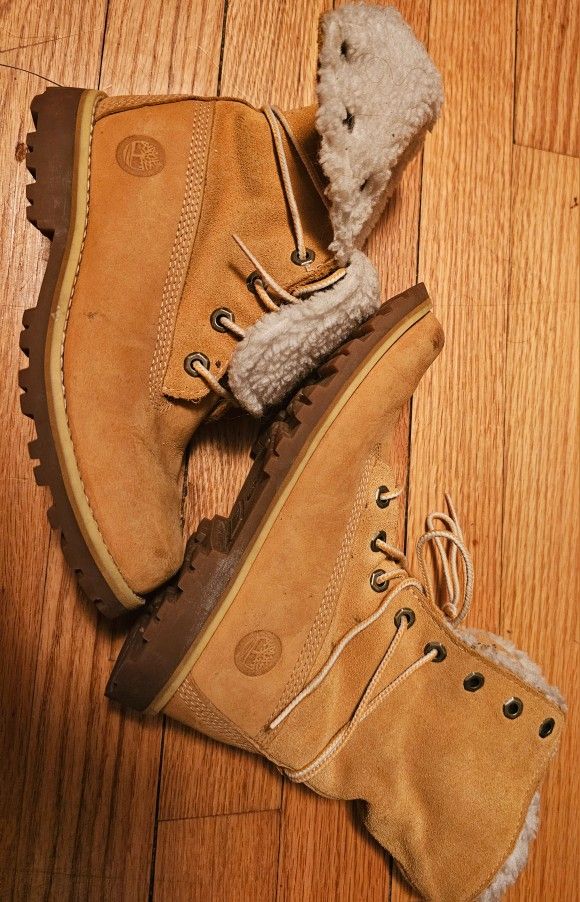 Timberland Sherpa lined Nubuck Leather