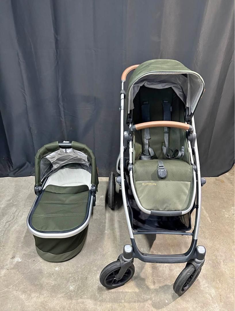 UppaBaby-Vista-Stroller-With-Bassinet