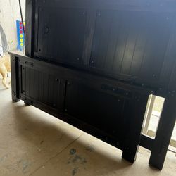 Cal King Bedframe, Wood