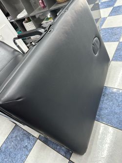 Massage therapy table
