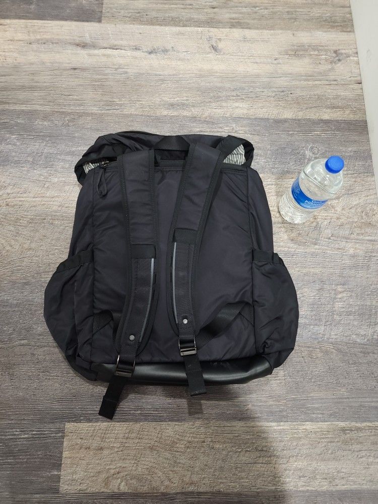 Never Used Lululemon Traveling Yogini Rucksack Backpack display picture 1