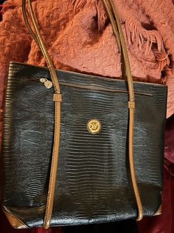 Víctor Hugo Leather Purse