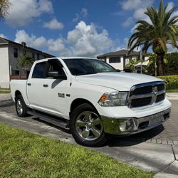 2016 Ram 1500 CREW CAB BIG HORN