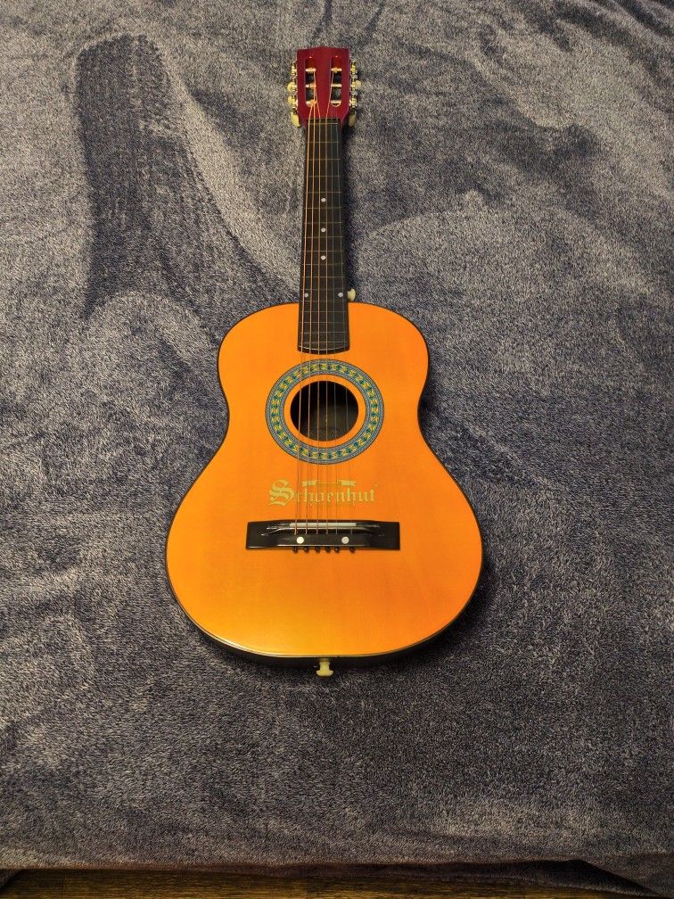 Schoenhut Childrens Guitar