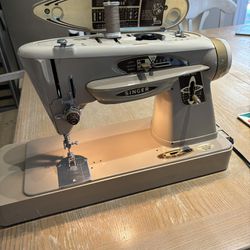 Singer Slant-O-Matic 503 Special Sewing Machine
