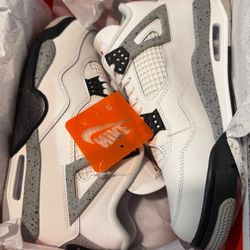 AIR JORDAN 4 WHITE CEMENT